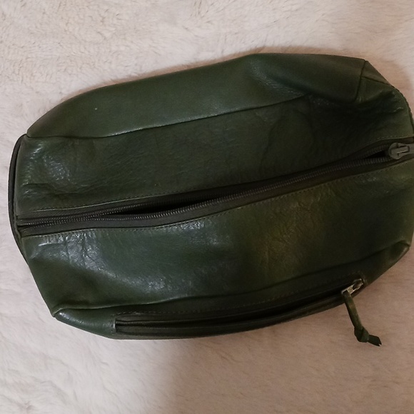 Green leather men/woman travel bag - Picture 4 of 9
